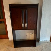 Mobiletto marrone soggiorno