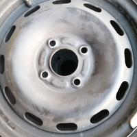 cerchi in acciaio Ford fiesta 