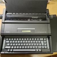 Olivetti macchina da scrivere elettronica