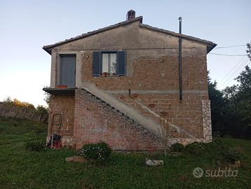 Casale da reistrutturare