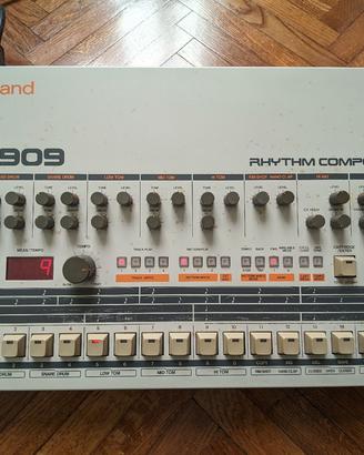 roland tr 909
