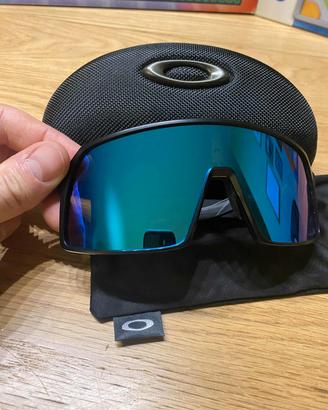 occhiali Oakley sutro