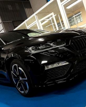 Skoda Octavia 2.0 TDI 200CV RS 4x4 PACK BLACK APP 