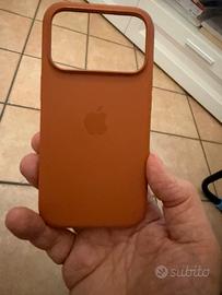Cover i phone 17 pro arancione