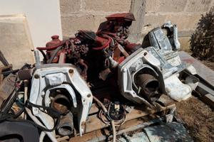 Coppia di motori con piede VOLVO