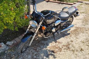 Triumph Legend 900
