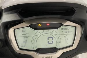 PIAGGIO BEVERLY 400 HPE