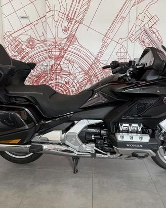 Honda GL 1800 Gold Wing GOLDWING 1800 TOUR - ...