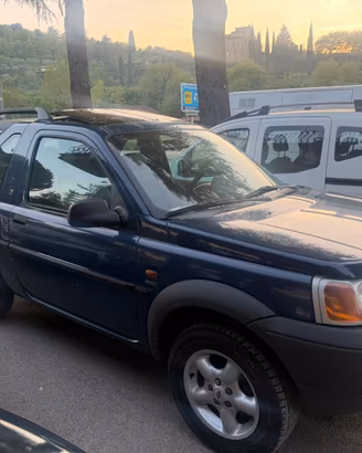 Land Rover Freelander 2.0 TD cat 3p. Hardback