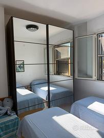 Armadio con specchiera