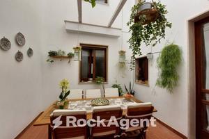 VILLA BIFAMLIARE CON AUTORIMESSA