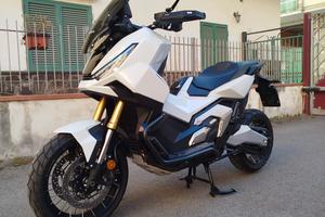 X adv 750 Nuovissimo 3600km