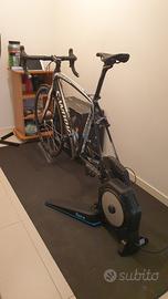 bici da corsa + rulli interattivi