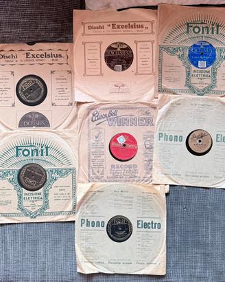 Dischi vinile vintage con giradischi vintage