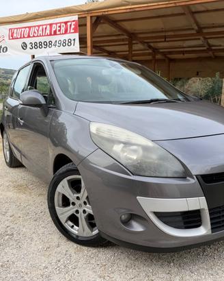 Renault Scenic Scénic X-Mod 1.5 dCi 110CV Luxe