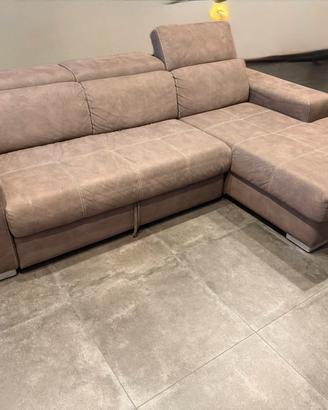 Divano Letto Angolare con Penisola