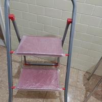 Scala 2 gradini con funzione anche di sedia