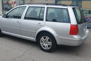 Volkswagen Golf  sw GPL 1.6 Variant Highline