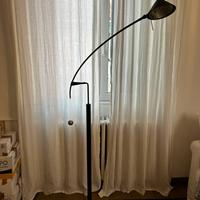 Lampada da terra Nestore Artemide