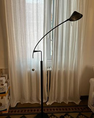 Lampada da terra Nestore Artemide