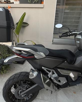 XADV 750