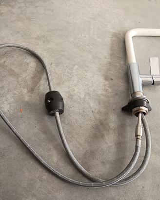 Rubinetto cucina con doccetta Franke