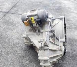 Cambio completo di attuatore Smart 451 benzina