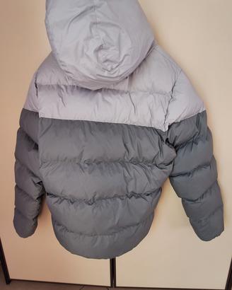 giubbotto nike windrunner primaloft