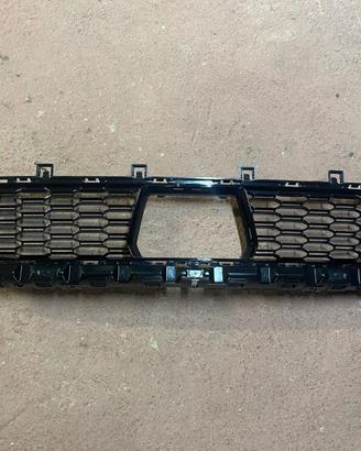 51118070941 Griglia paraurti centrale BMW 1 F40