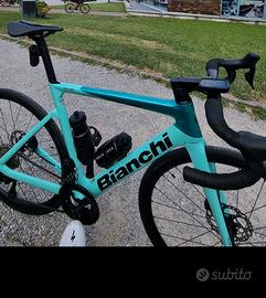 Bianchi Oltre Race 105 di2