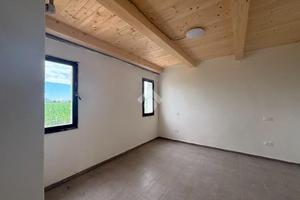 3 LOCALI A STANGHELLA