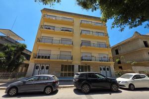 Prestigioso e panoramico appartamento piano 4