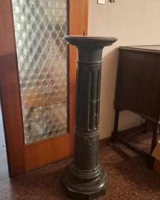 Colonna in marmo verde