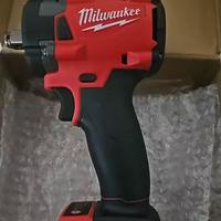 Avvitatore milwaukee a batteria