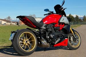 Ducati Diavel 1260 S "RED - GOLD WHEELS - KM 5200