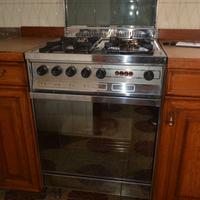 Cucina a gas 4 fuochi e forno LOFRA