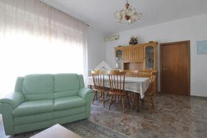 4 LOCALI A GIULIANOVA