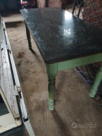 tavolo con piano marmo