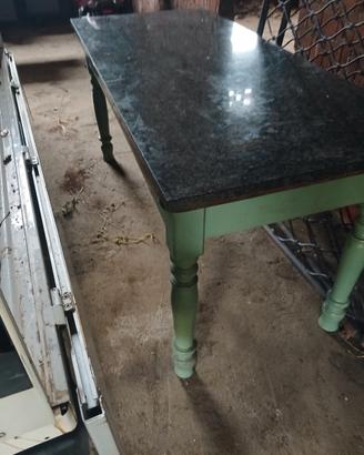 tavolo con piano marmo