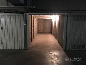 Box auto doppio / ripostiglio