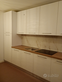 Monolocale con angolo cottura