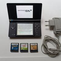 Nintendo DSi Console Nera + 3 Giochi + Caricatore