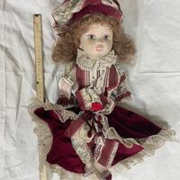 Bambola di porcellana
