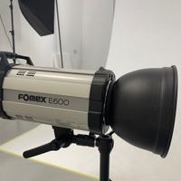 Flash Fomex E600 + ombrello