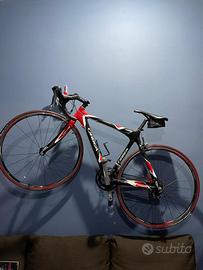 Bicicletta muscolare Orbea Onix in carbonio