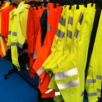 Stock abbigliamento lavoro