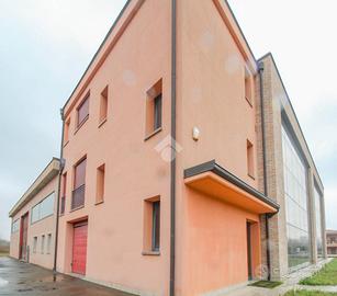 CAPANNONE A SAVIGNANO SUL PANARO