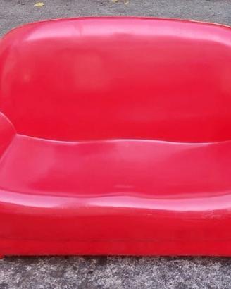 Divanetto per bambini Chicco in plastica rossa 