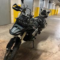 BMW F800GS adv