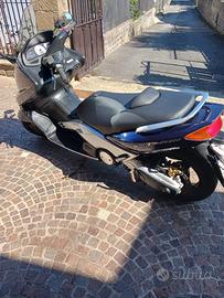 Yamaha T Max - 2001